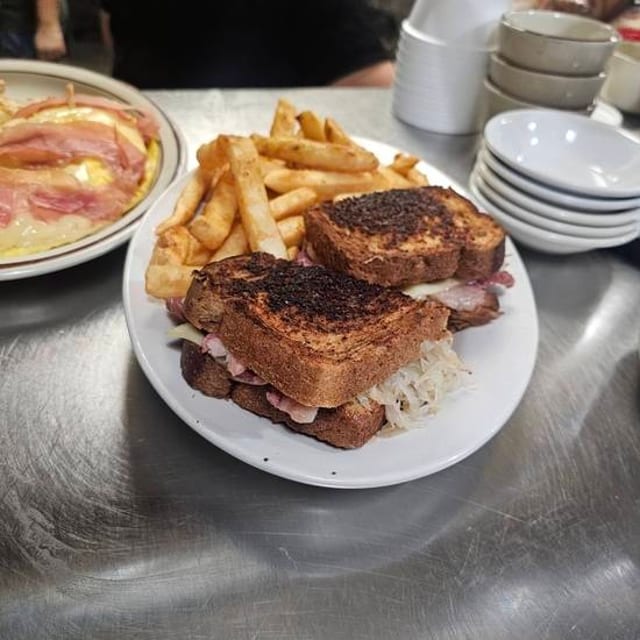 Classic Reuben.