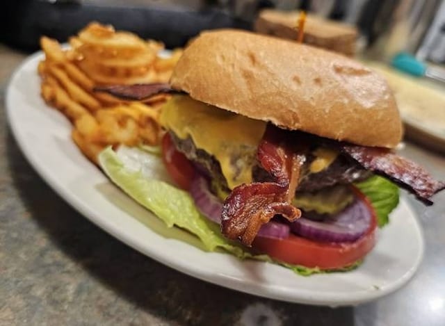 Bacon Cheeseburger.